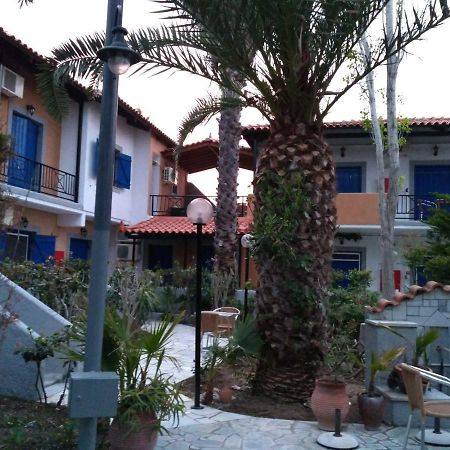 9 Musses Hotel Apartments Skala Mistegnon Extérieur photo