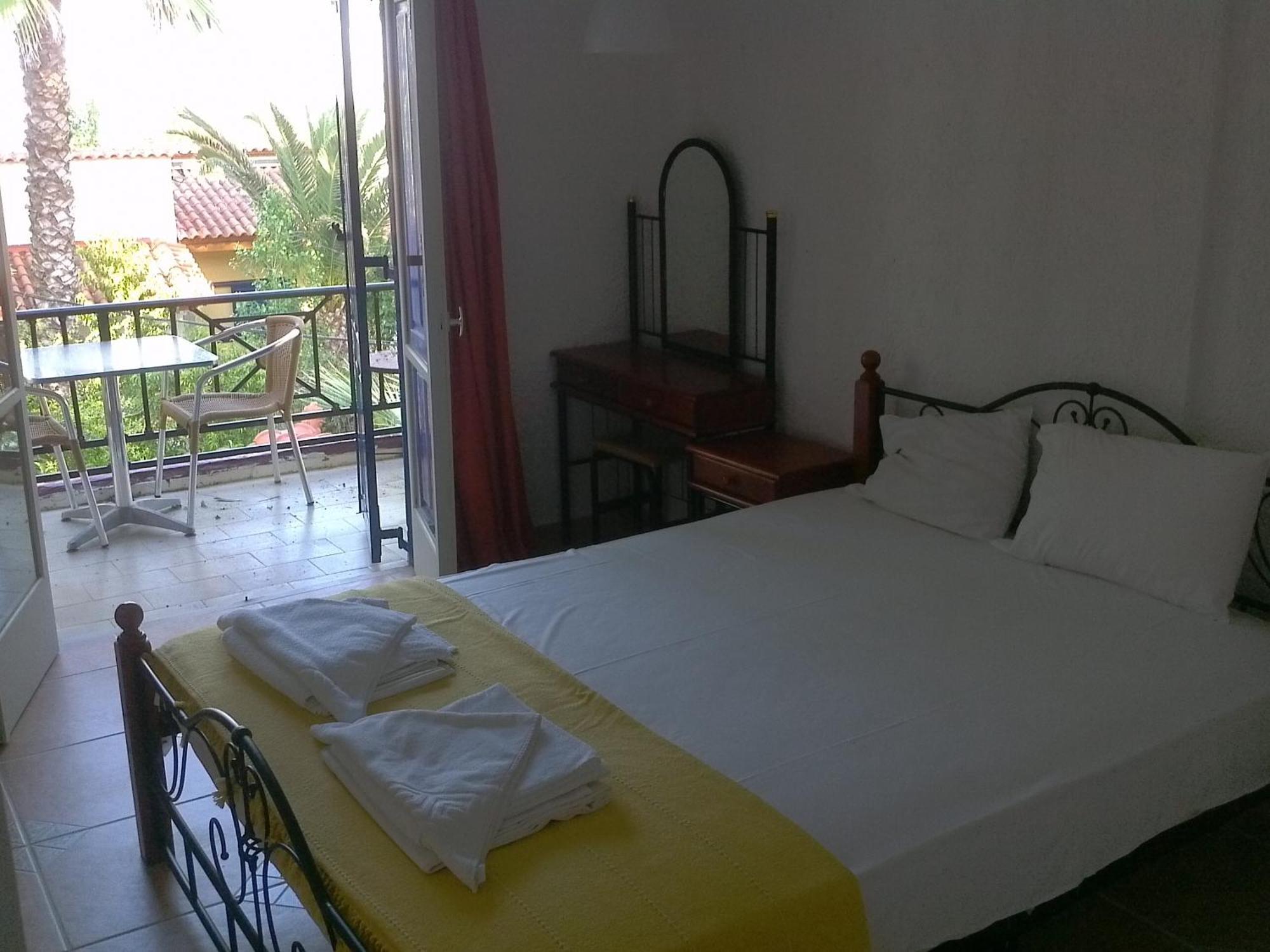 9 Musses Hotel Apartments Skala Mistegnon Extérieur photo