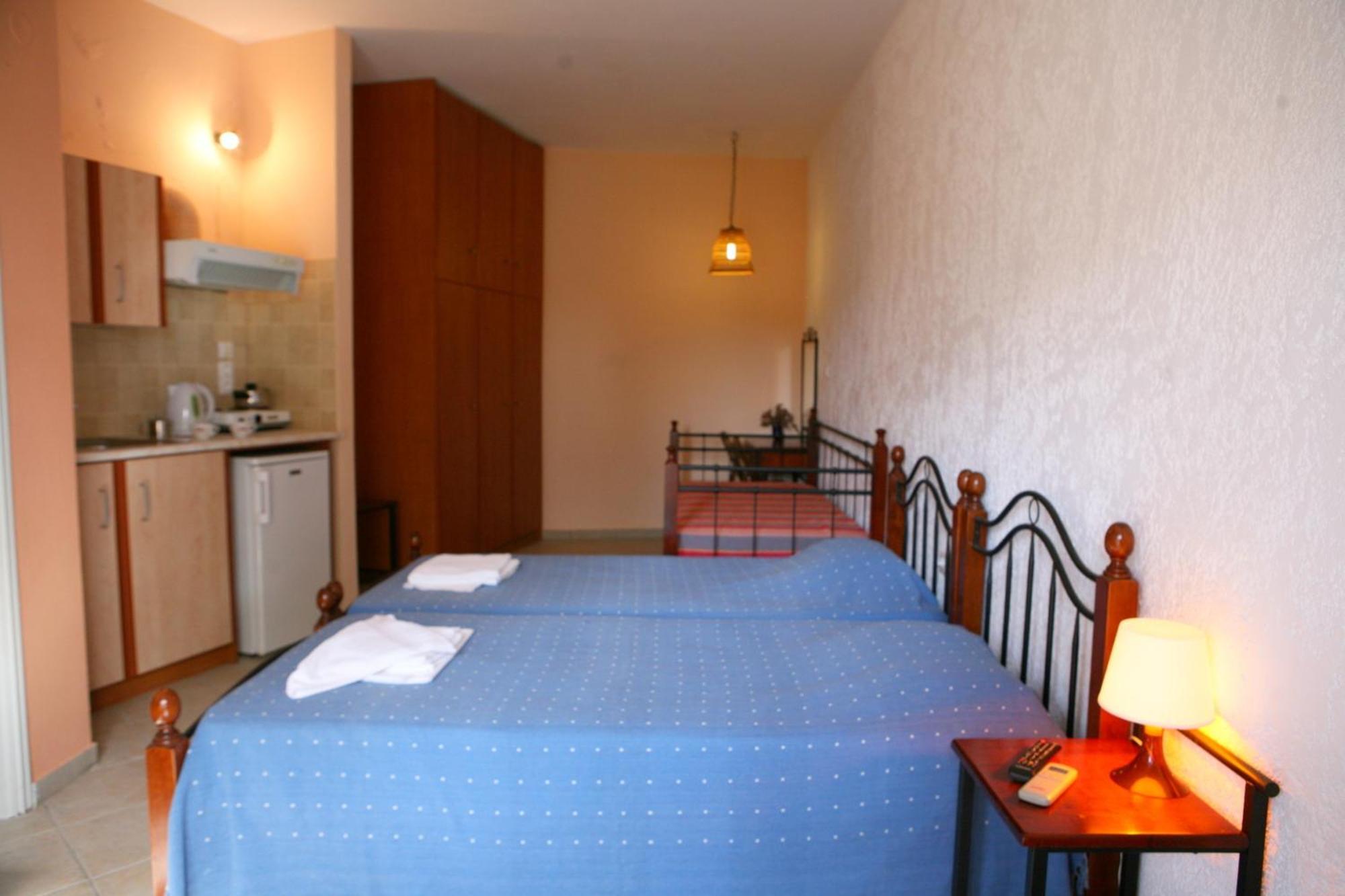 9 Musses Hotel Apartments Skala Mistegnon Chambre photo