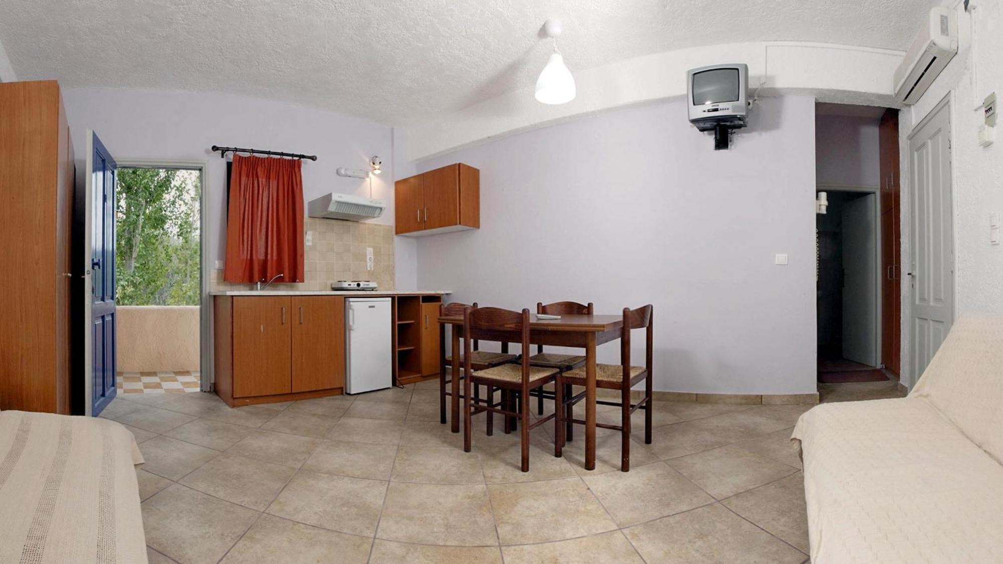9 Musses Hotel Apartments Skala Mistegnon Chambre photo