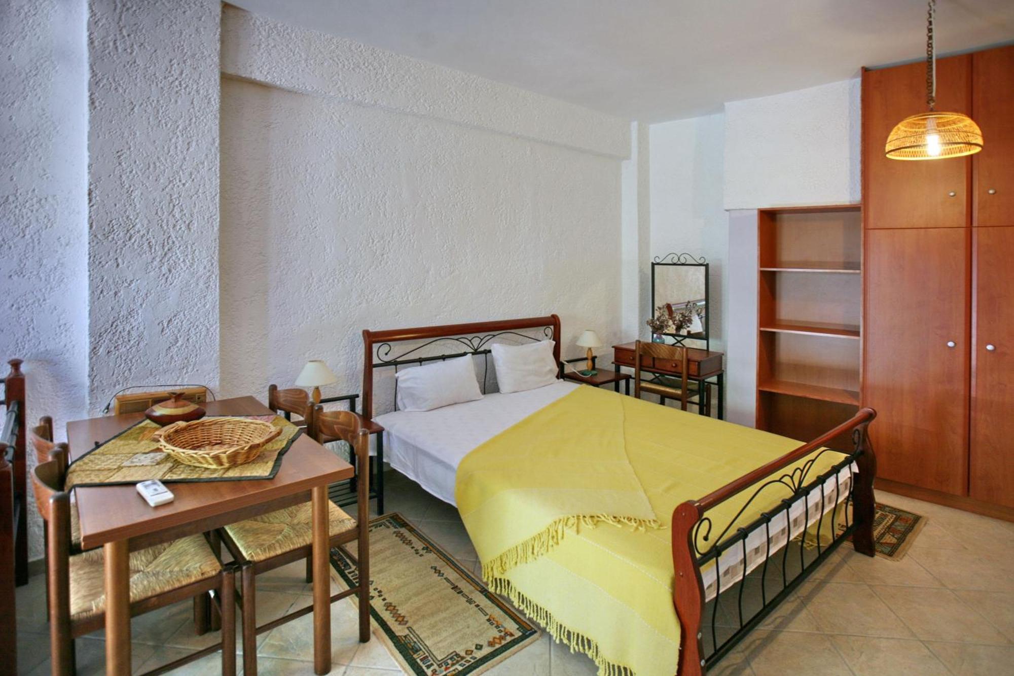 9 Musses Hotel Apartments Skala Mistegnon Extérieur photo
