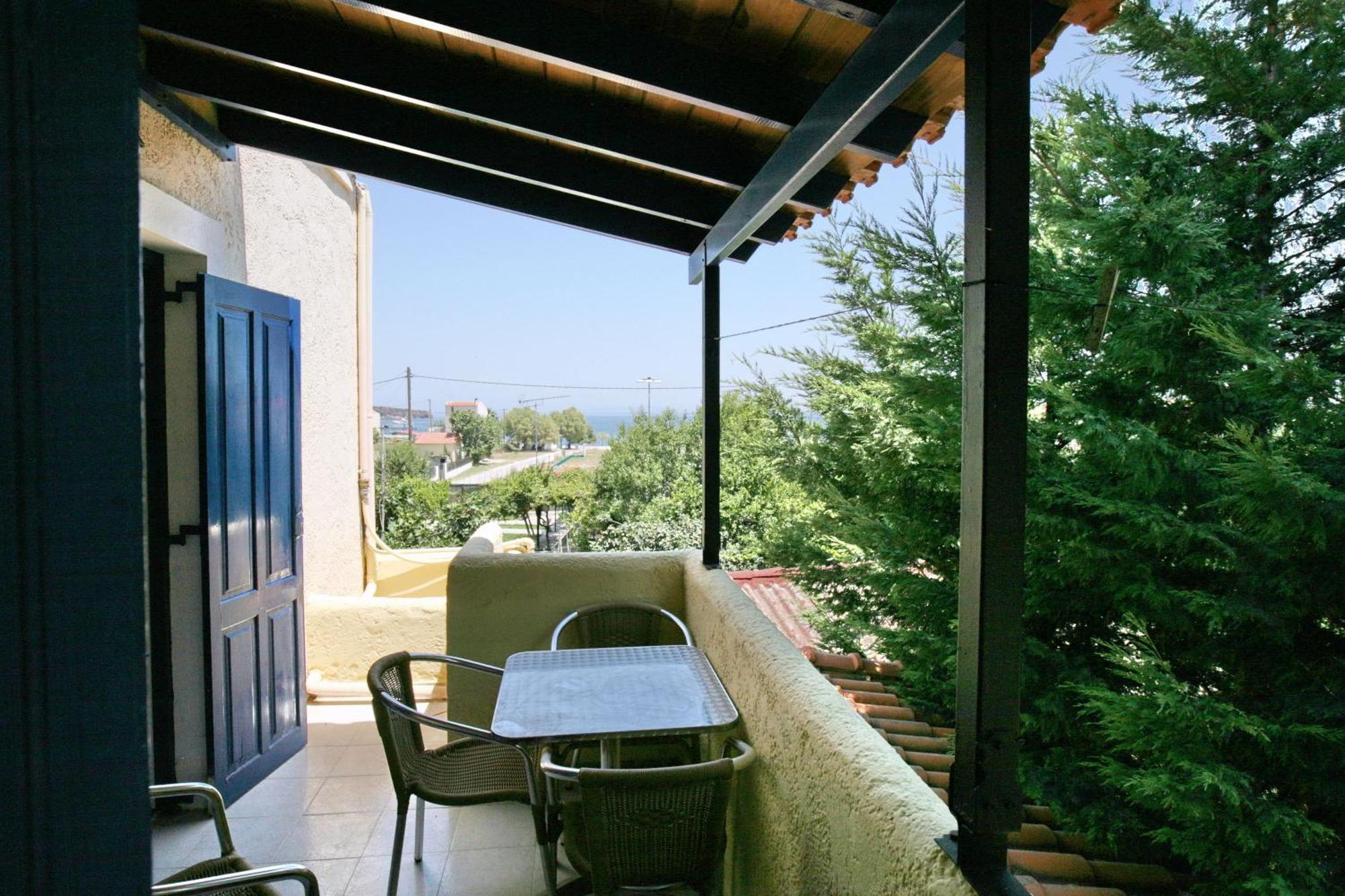 9 Musses Hotel Apartments Skala Mistegnon Extérieur photo