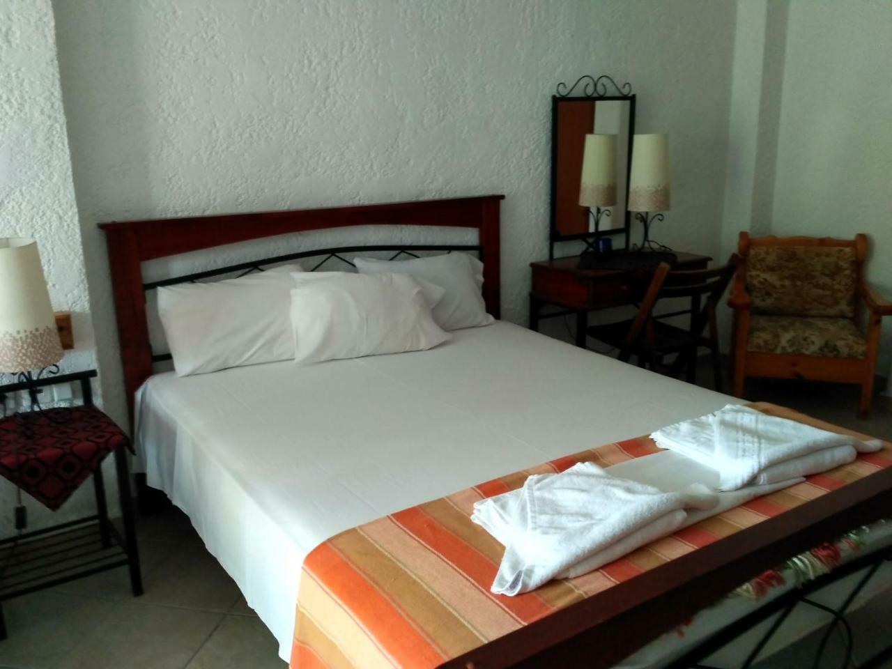 9 Musses Hotel Apartments Skala Mistegnon Extérieur photo
